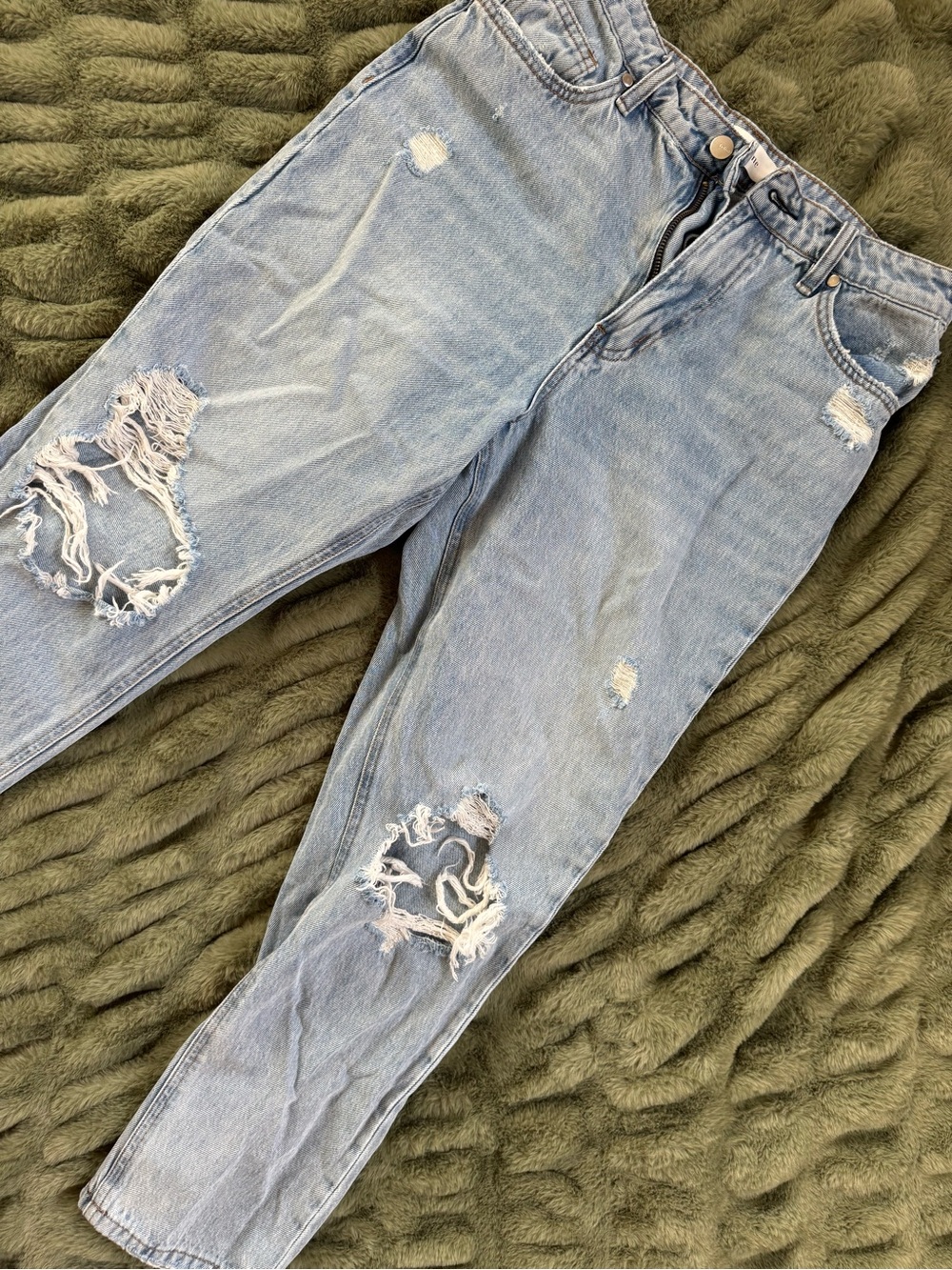 Böhme Light Wash Distressed Baggy Jeans Size 29